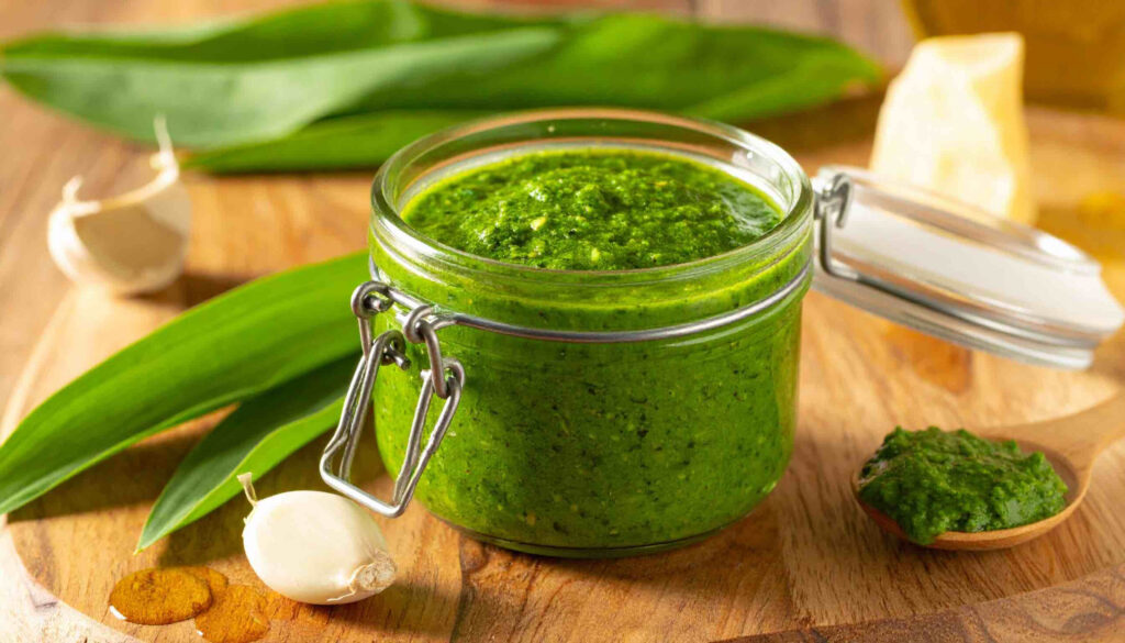 Pesto à l'Ail des Ours Sans Pignons : Recette Toute Saison - Un Jour Une Epice